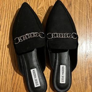 Steve Madden chain pointed mule